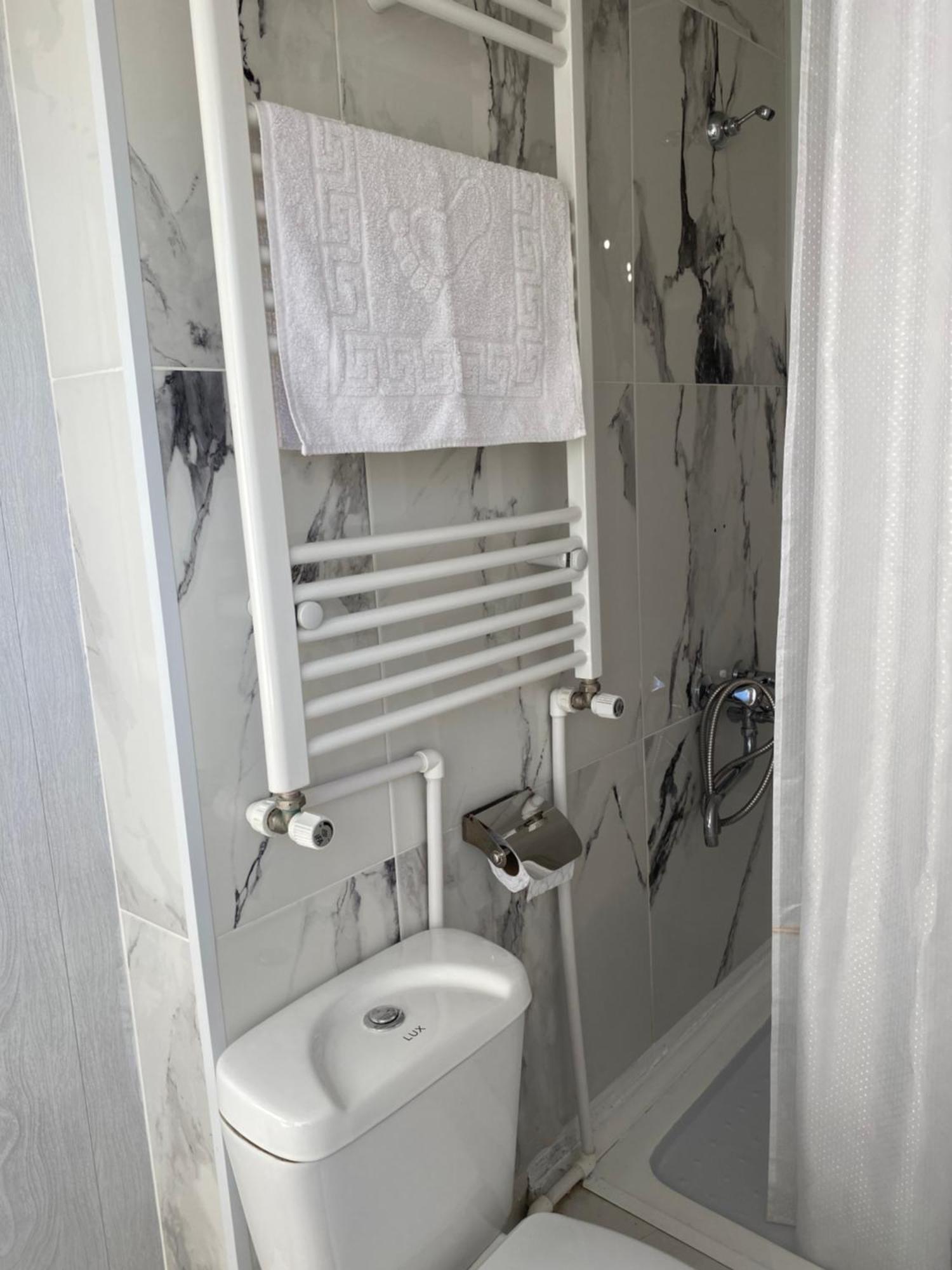 Guest House In Avlabari تبليسي المظهر الخارجي الصورة