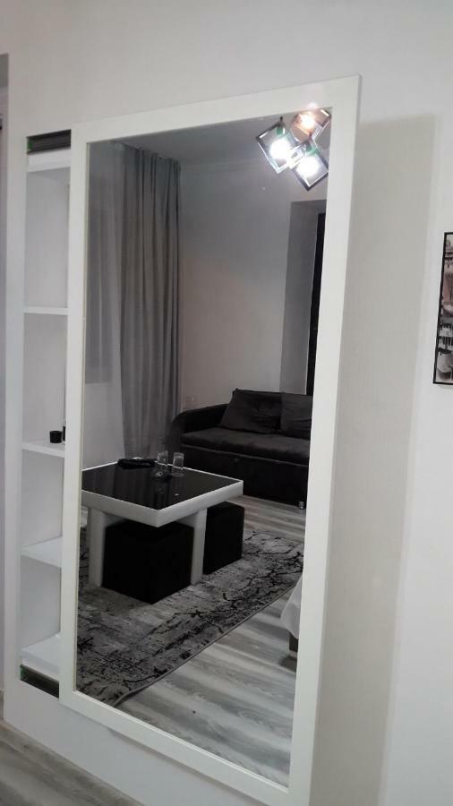 Guest House In Avlabari تبليسي المظهر الخارجي الصورة